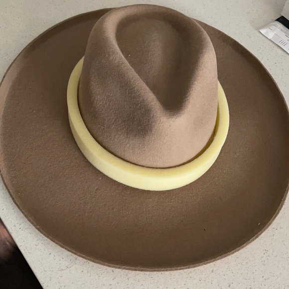 OLIVE & PIQUE Accessories - Olive & Pique Hat